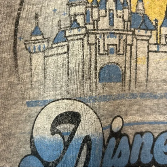 ⭐️Disney Parks Disneyland resort vintage look crop hooded sweatshirt size medium - Picture 11 of 16